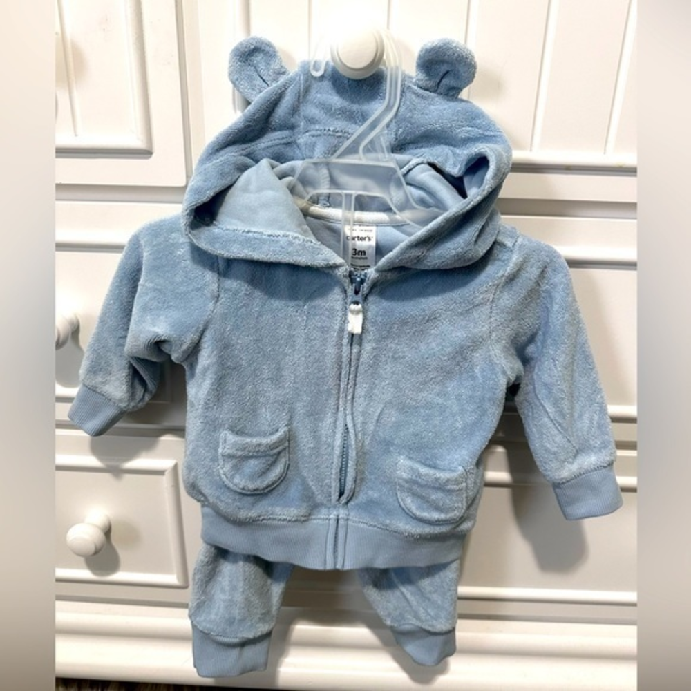Carter’s Baby Two Piece‎ Sweater Set Size 3 Month